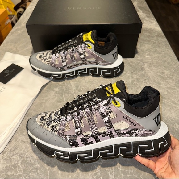 New Size 43 Versace Snakeskin-Effect Low-Top Sneakers Grey Black - Picture 4 of 11